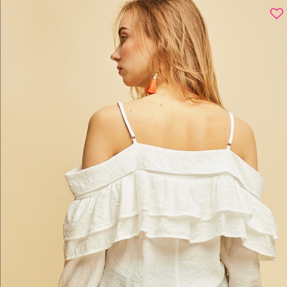Solid crinkle double layered ruffle top - Picture 4 of 6